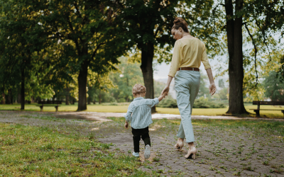 5 kleine momenten waarop je wél naar buiten gaat met je kind