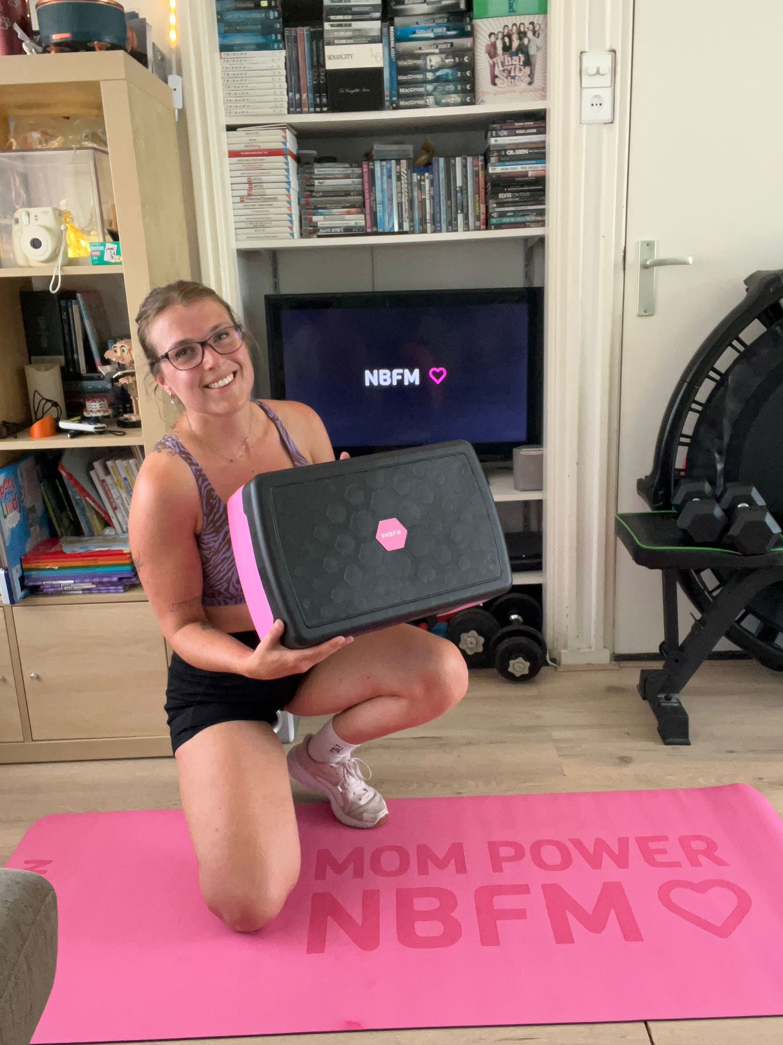 NBFM - Review Tineke